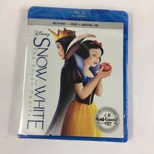 Snow White Blue Ray Disc